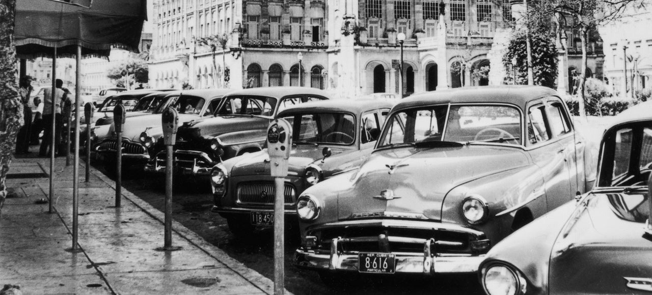 Vehículos americanos en La Habana en 1958. Imagen:Getty