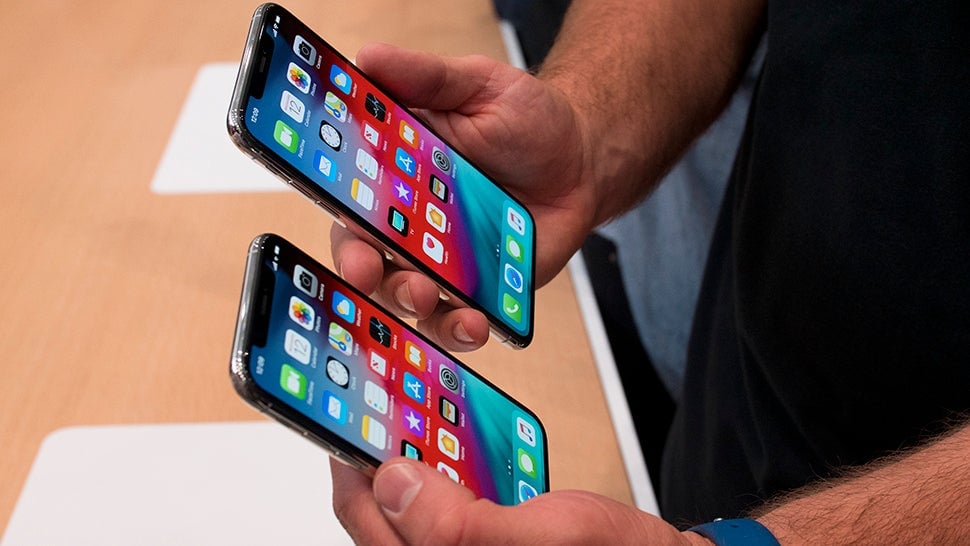 Un teléfono para manos grandes