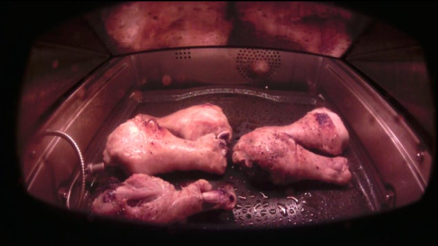 8 minutos más tarde estos muslitos estaban carbonizados.