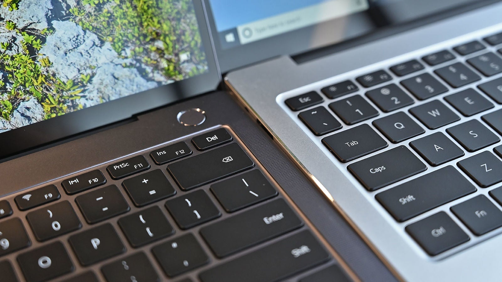 La diferencia de grosor entre el MateBook X Pro y el MateBook 14 es sutil, pero está ahí.