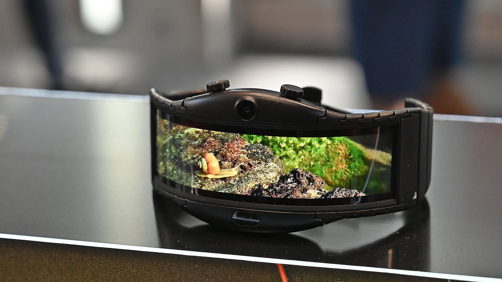 La pantalla flexible del Alpha luce mejor de lo que esperaba