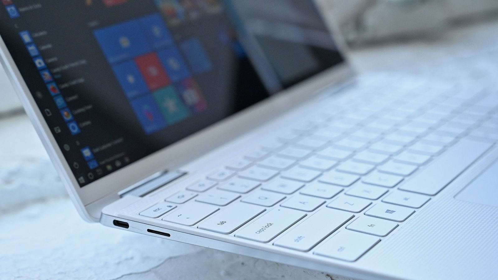 El nuevo XPS ofrece 16 horas de duración de batería