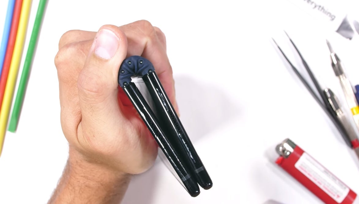 Así es la forma de la bisagra del Royole Flexpie.