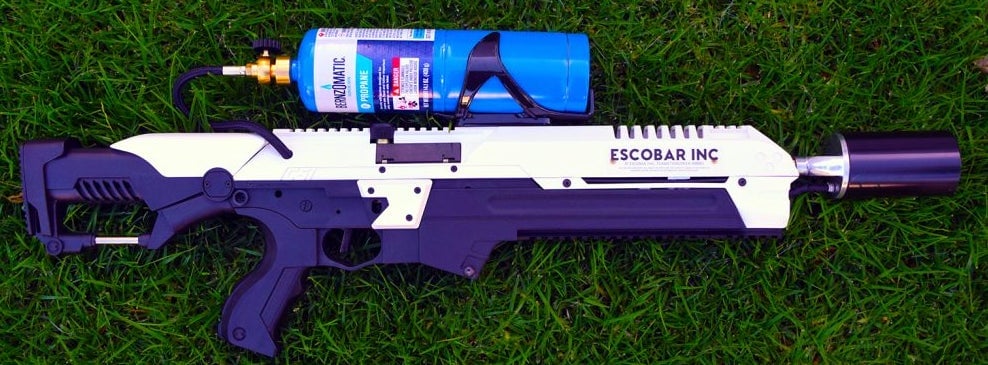 Screenshot: El lanzallamas de Escobar