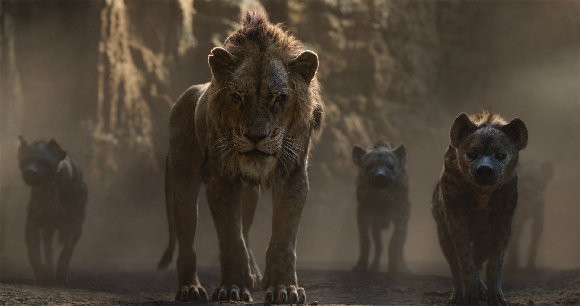 El malvado Scar y las hienas.