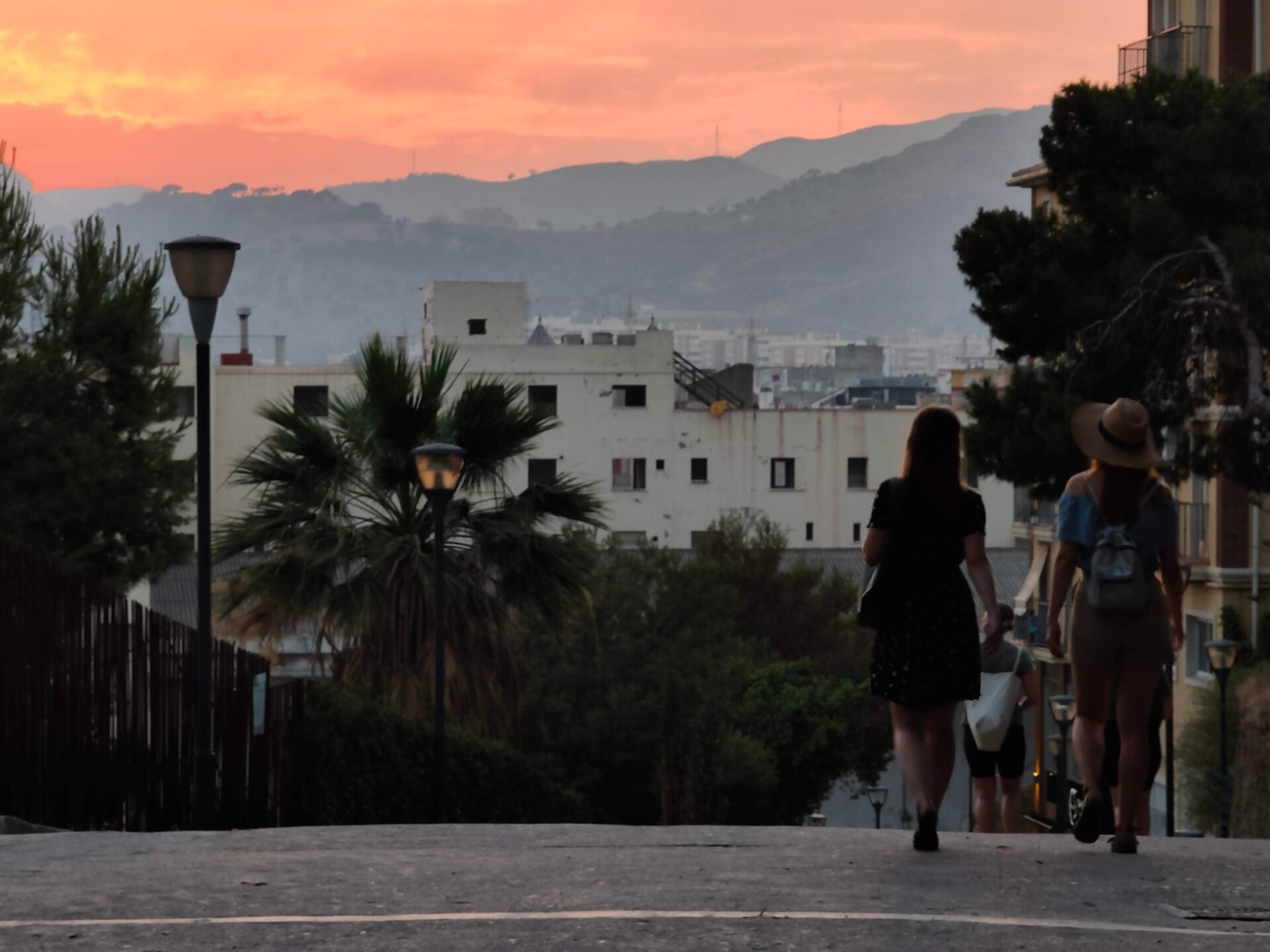 Cámara-periscopio (zoom de 10x)