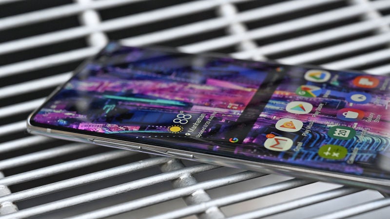 El botón de Bixby ha desaparecido (más o menos) Foto: Sam Rutherford (Gizmodo)