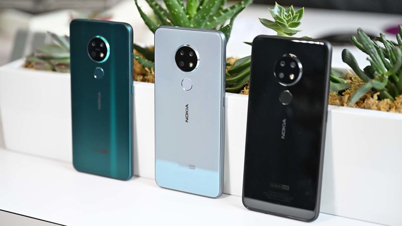 La mejor forma de distinguirlos es buscar la palabra Zeiss en su parte trasera. Foto: Sam Rutherford (Gizmodo)