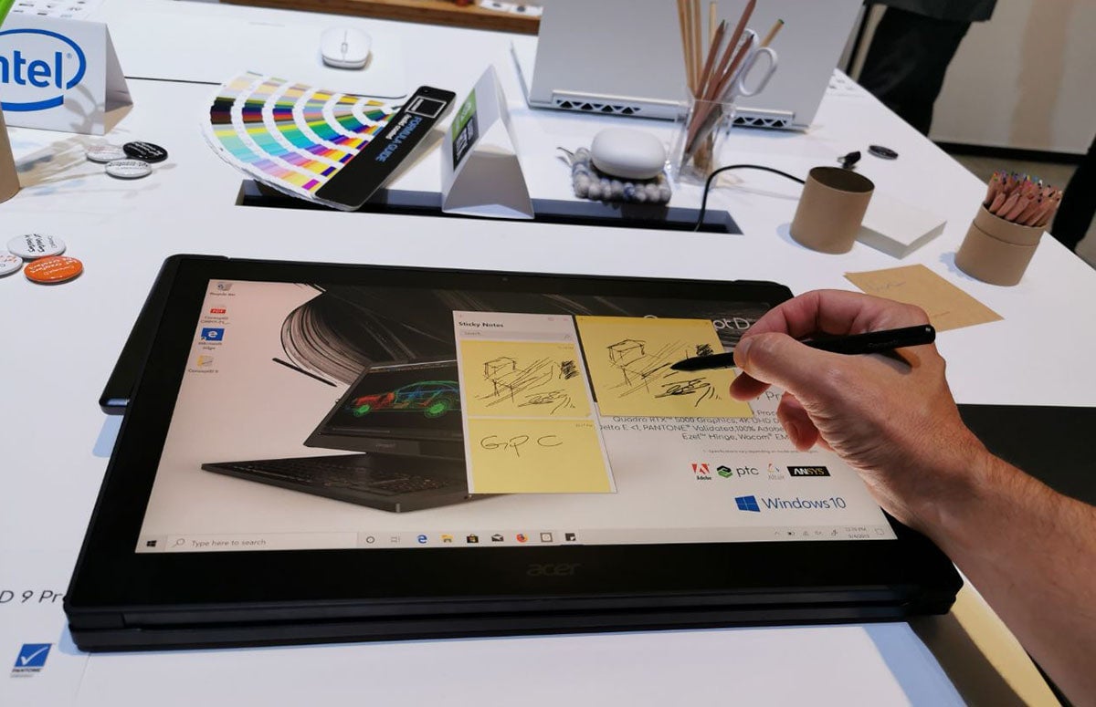 La sensibilidad del stylus es magnífica, pero al menos en la demo lo hemos visto despistarse varias veces.