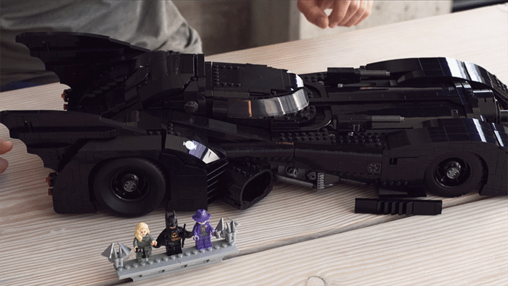 Gif: Lego