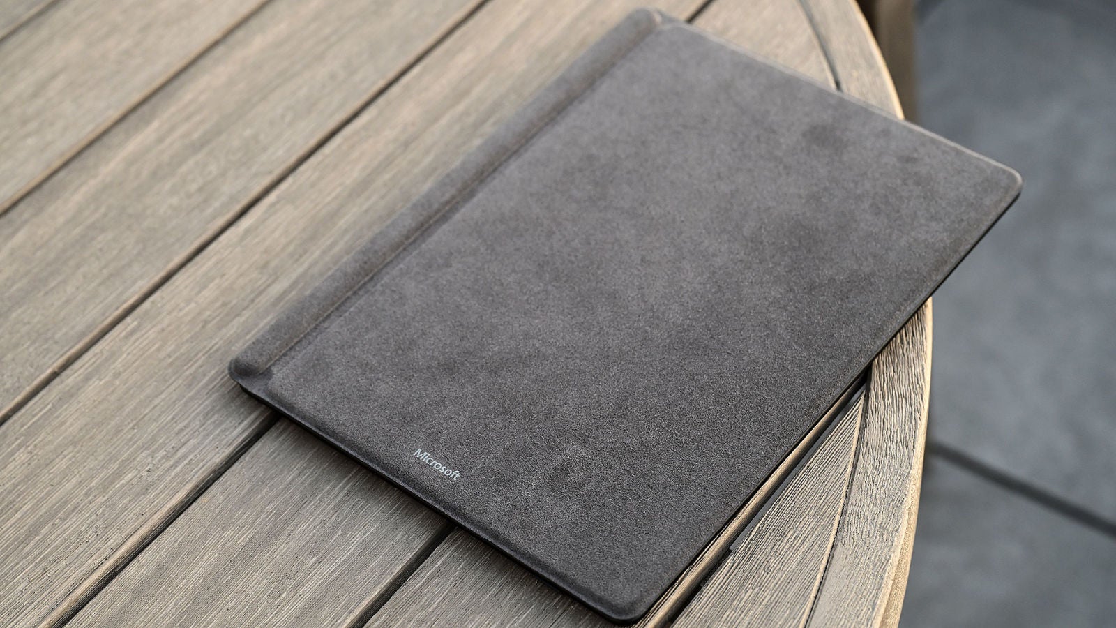 Como en los Surface anteriores, el stylus y el teclado son accesorios opcionales. Foto: Sam Rutherford (Gizmodo)