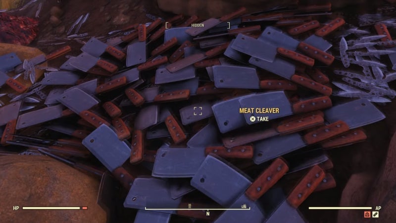 Montones de cuchillos duplicados. Captura: Demon Asylum (YouTube)