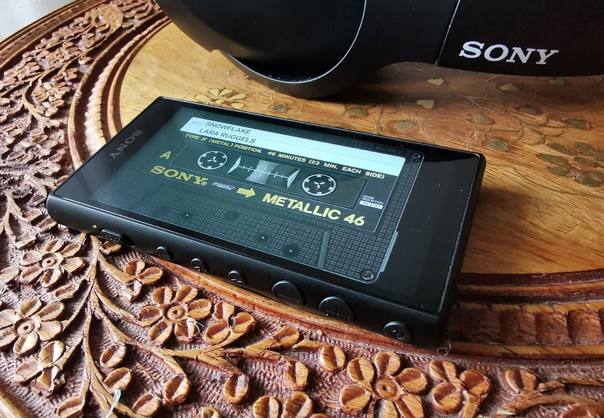 El salvapantallas que imita a las antiguas cintas de casette es genial