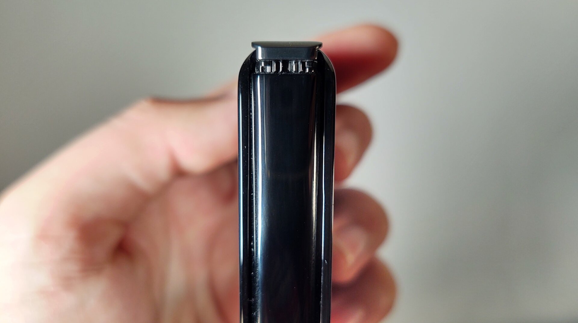 Así se ve la bisagra del Razr de cerca.