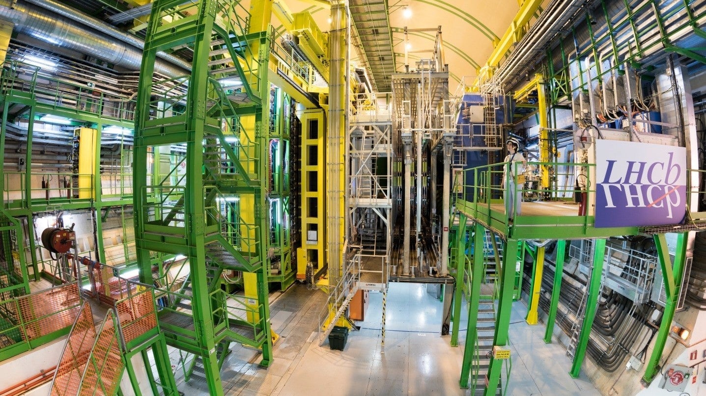 La sala de acceso al experimetno LHCb del Gran Colisionador de Hadrones