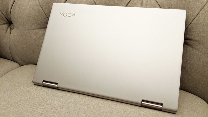 No era mentira que iba a juego con mi sofá. Foto: Joanna Nelius (Gizmodo)