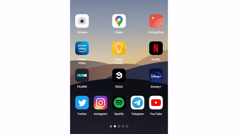 Cambiar las apps de sitio ha sido mi infierno particular, ya que se descolocan sin ton ni son. Oppo tiene que hacer algo con esto. GIF: Julio Cerezo