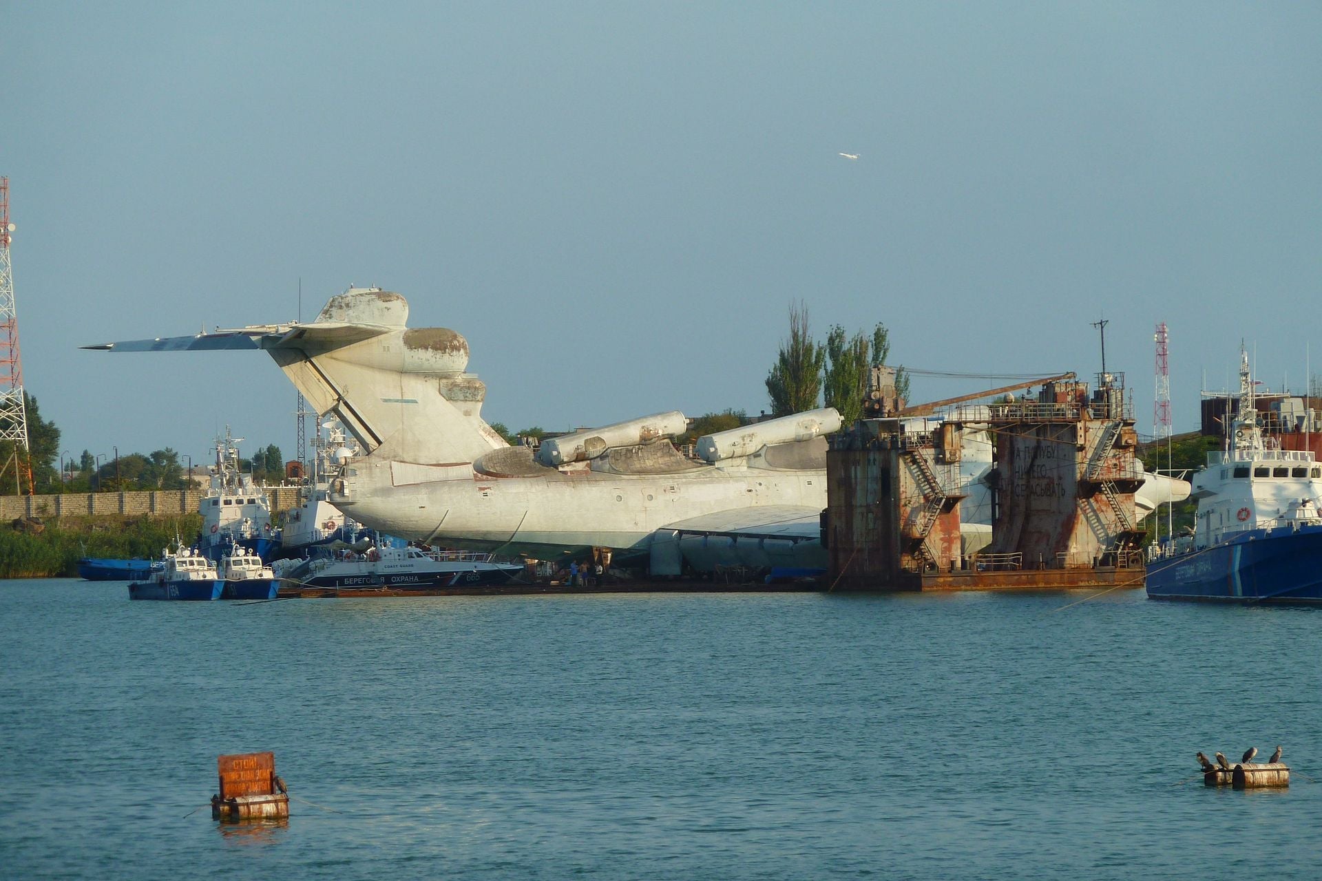 El Clase Lun en Kaspiysk, Rusia, en 2010