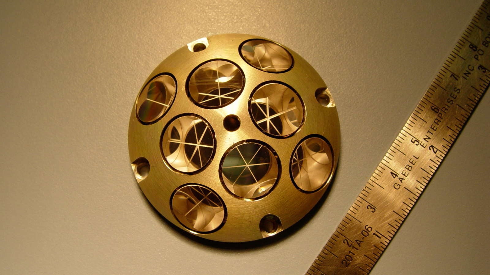 Un retrorreflector láser.