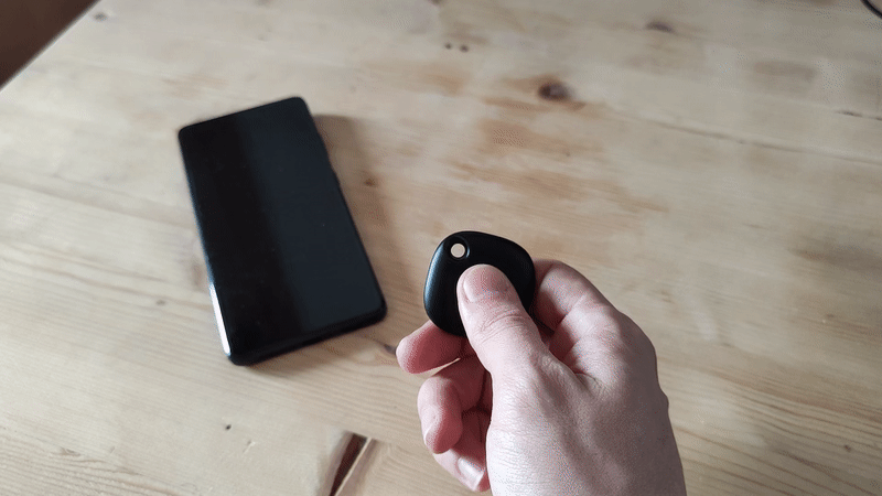 Si pulsas dos veces el botón puedes hacer sonar tu teléfono o tablet.