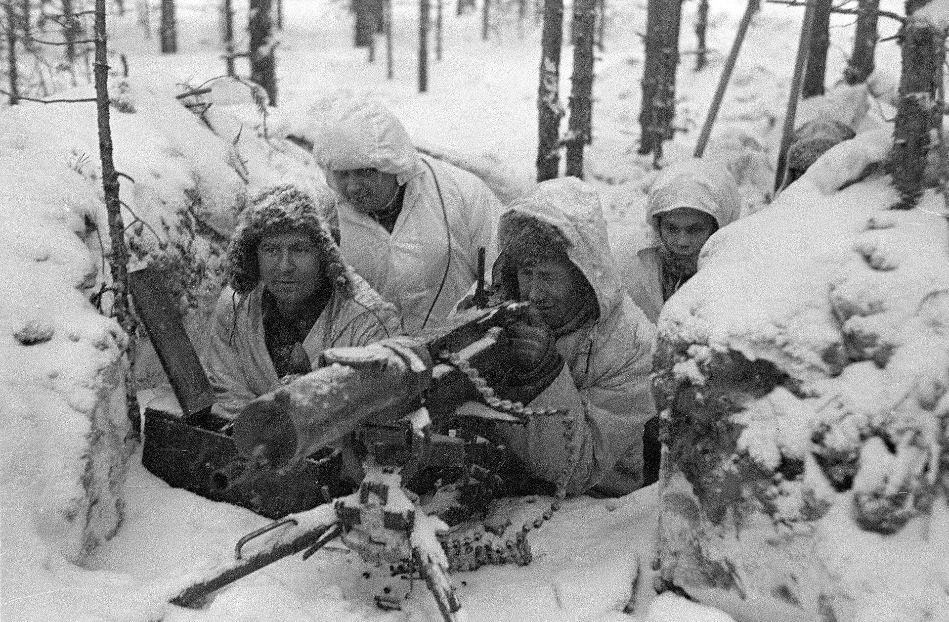 Equipo de ametralladora finlandesa durante la guerra de Invierno