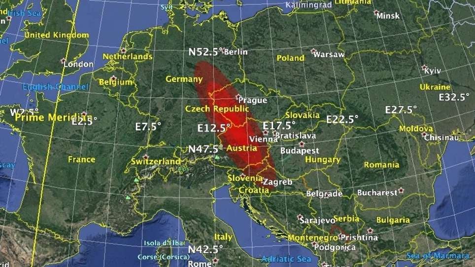 El escenario de impacto de asteroide hipotético de 2021 PDC, día 3, que muestra una estimación actualizada del rango de impacto en Europa.