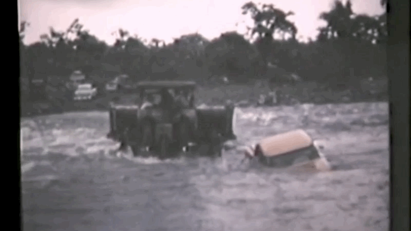 Gif: Lenny Asplund Clairmont / YouTube