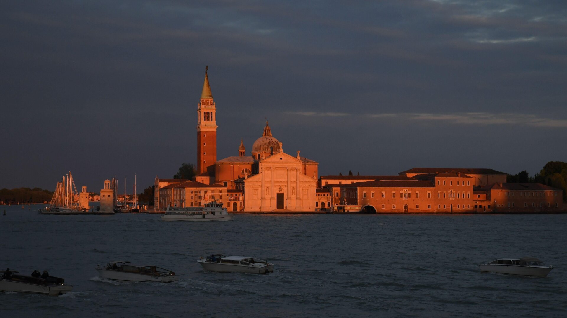 Isla San Giorgio Maggiore en la laguna de Venecia en 2019.