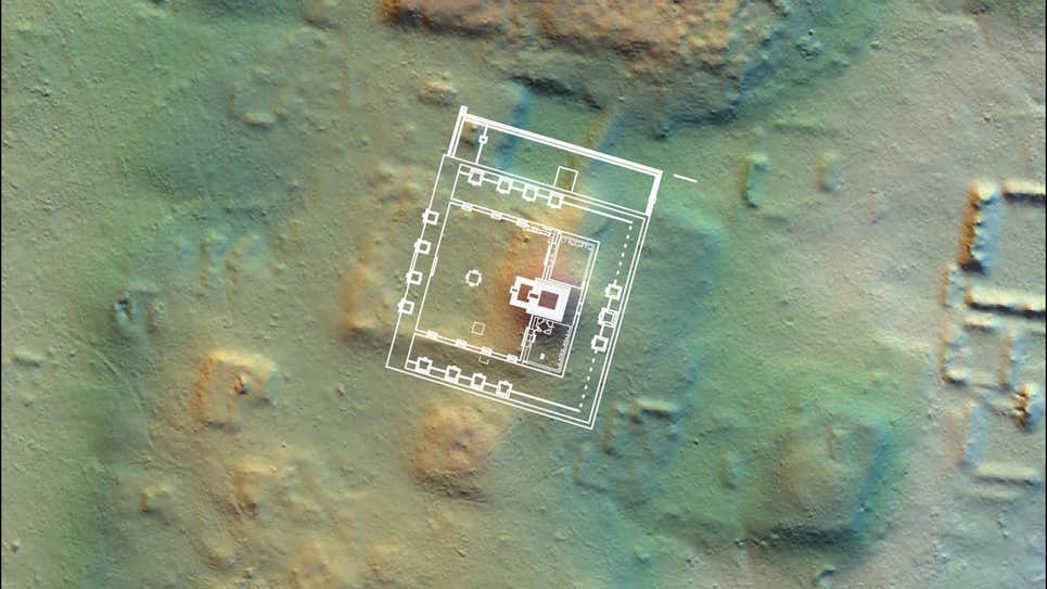 Imagen de Lidar que muestra la ciudadela dentro del complejo recién descubierto delineado en blanco.