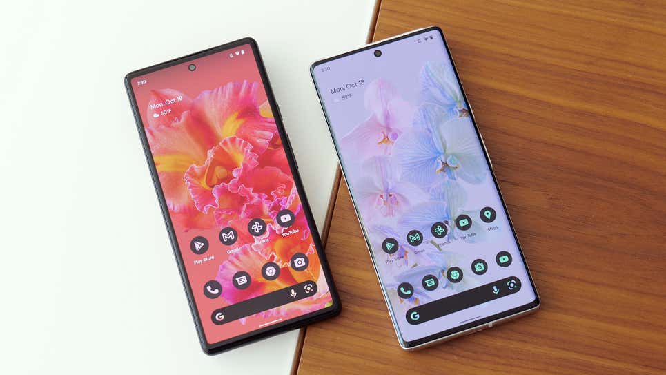 El Pixel 6 puede hacer que la interfaz de usuario obtenga los colores de tu wallpaper de manera automática.