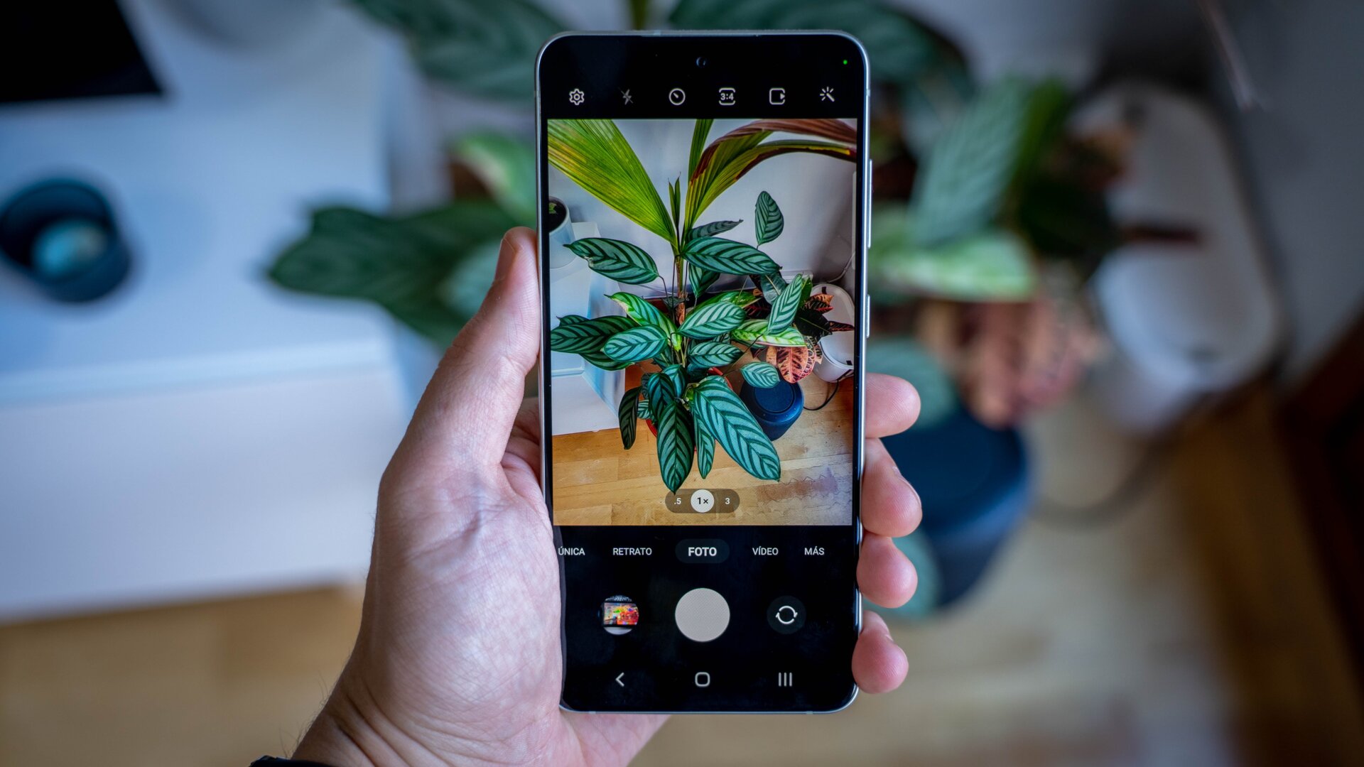 La app de cámara es muy completa y es a prueba de inútiles.