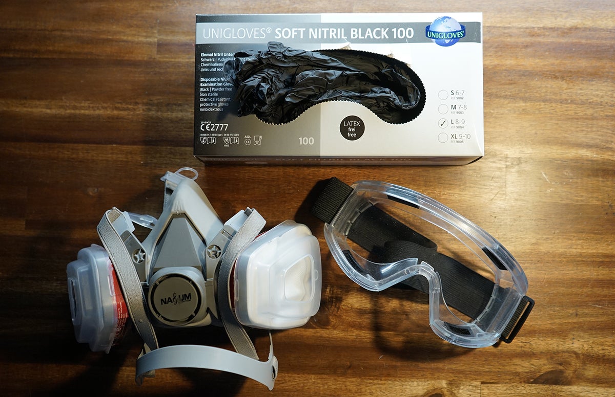 Estos serán tus mejores aliados a la hora de manipular resina (las mascarillas contra la Covid-19 también valen).