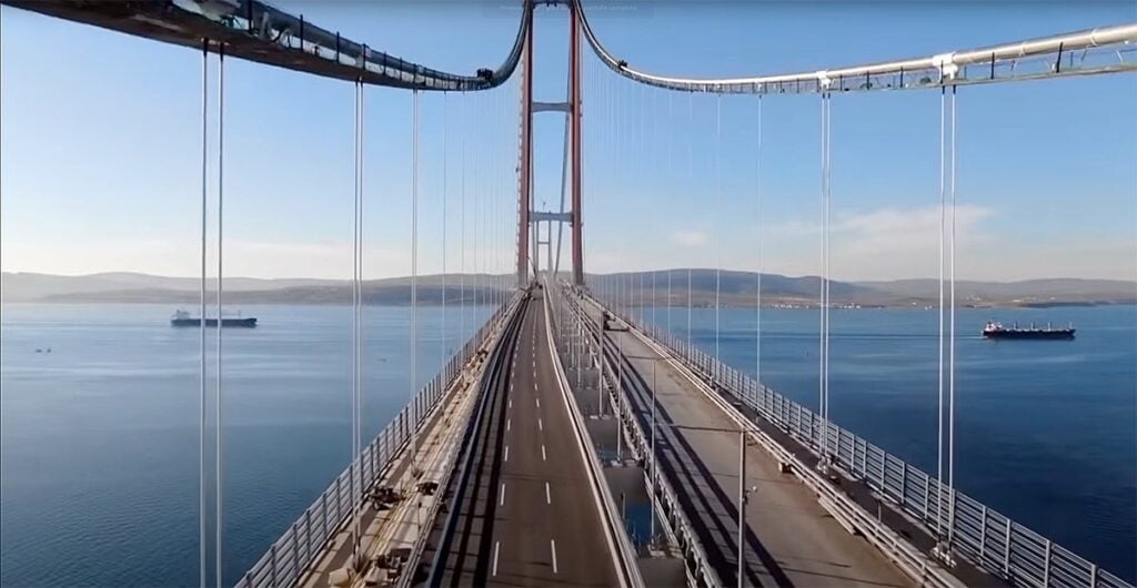 Screenshot: The Reis / YouTube