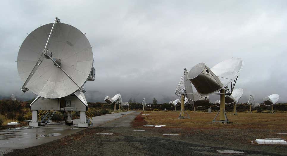 El conjunto de telescopios Allen en el norte de California