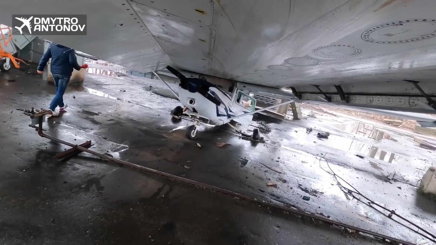 Gif: Dmytro Antonov
