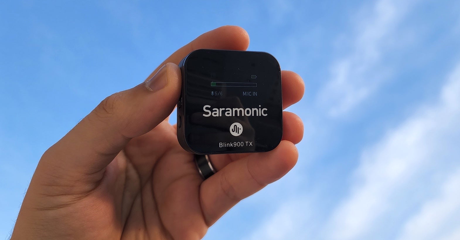 Uno de los transmisores del Blink900.