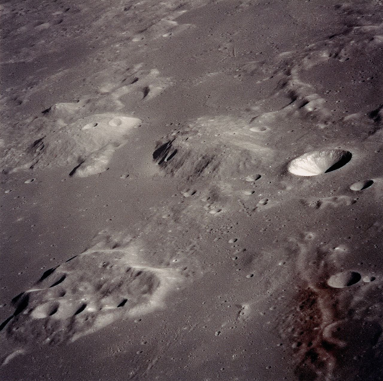 Los domos de Gruithuisen, vistos por las cámaras de la misión Apolo 15.