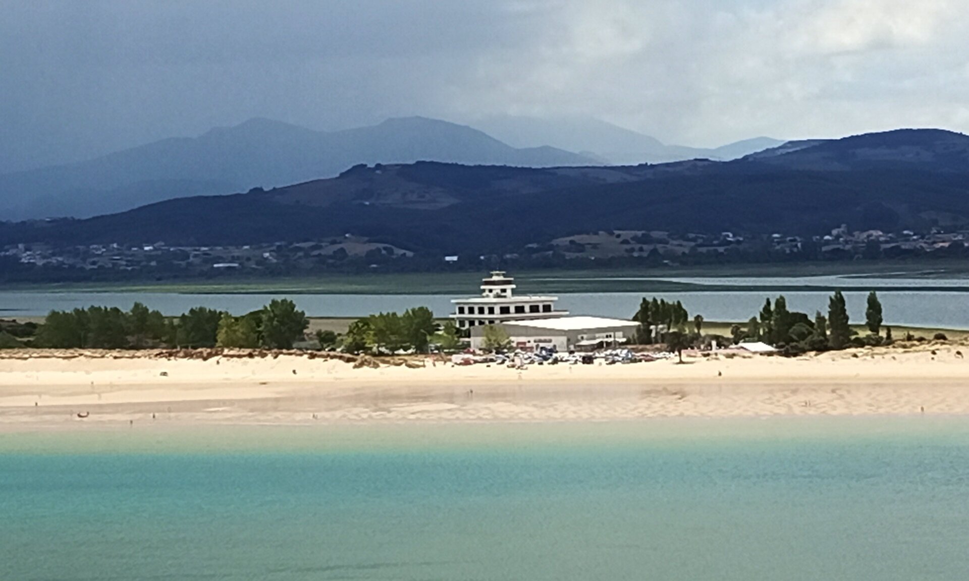 El zoom es óptico, así que el empaste se nota casi de inmediato.