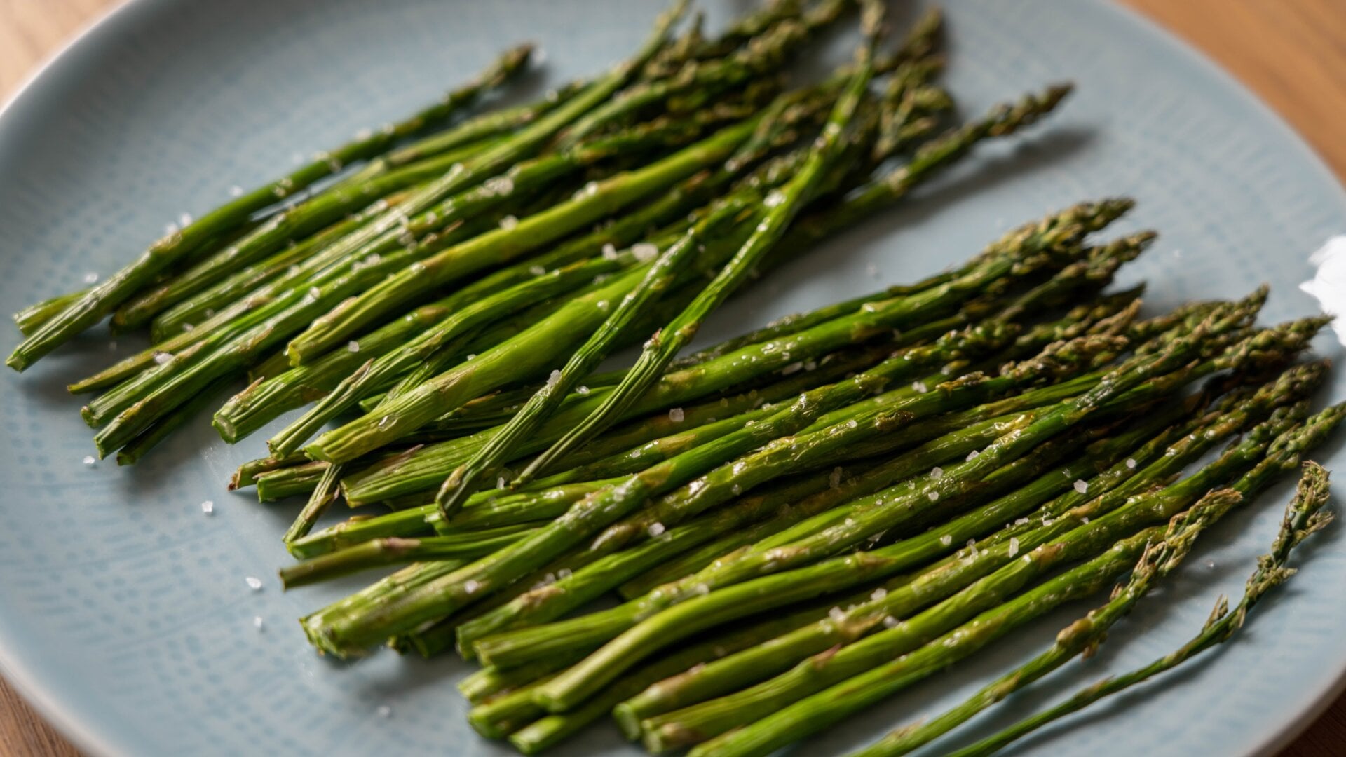 La textura y el sabor de los espárragos es casi indistinguible a cuando los hago en la sartén.