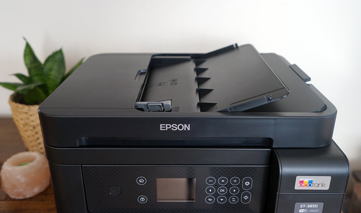 Las bandejas tienden a traquetear un poco.