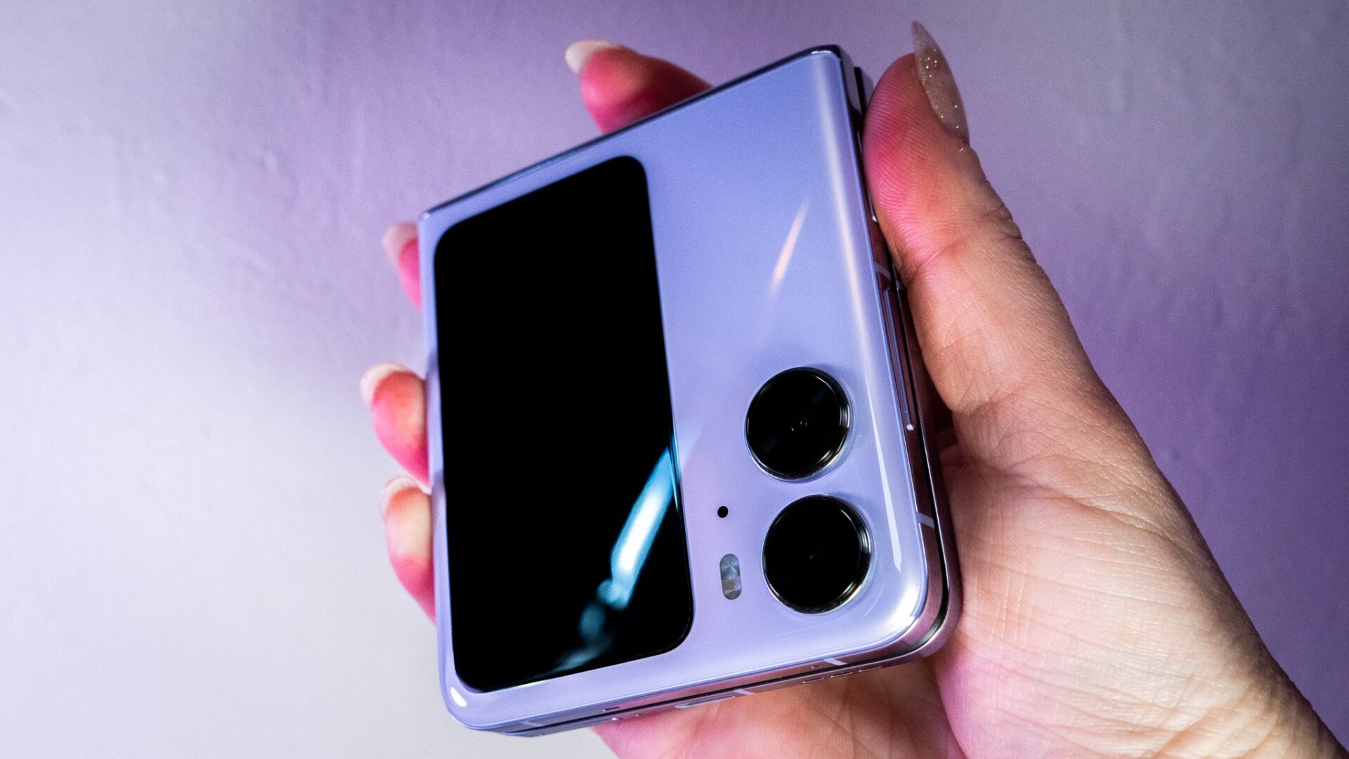 aquí está también, finalmente, 