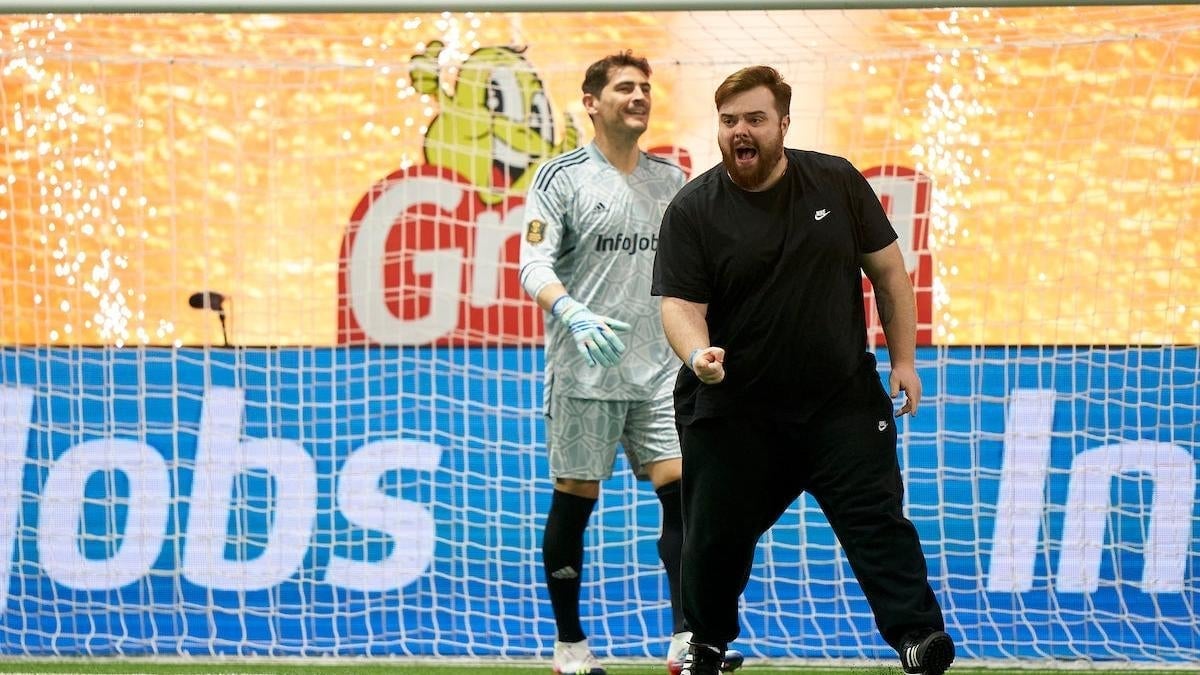 Ibai Llanos puede decir que se enfrentó en un cara a cara a Iker Casillas y le ganó