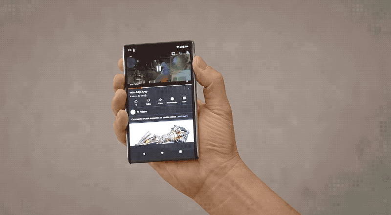 Gif: Motorola / Lenovo.