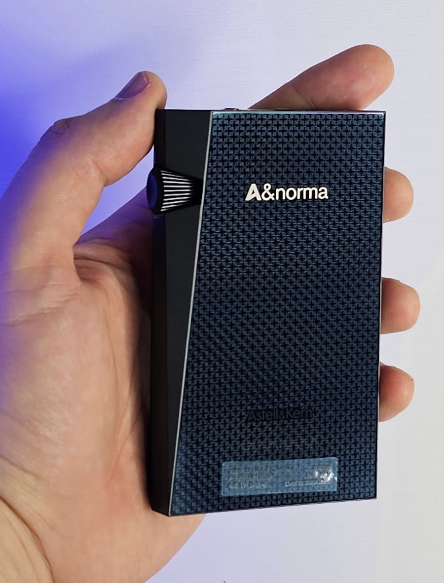 Photo: Eduardo Marin / Gizmodo.