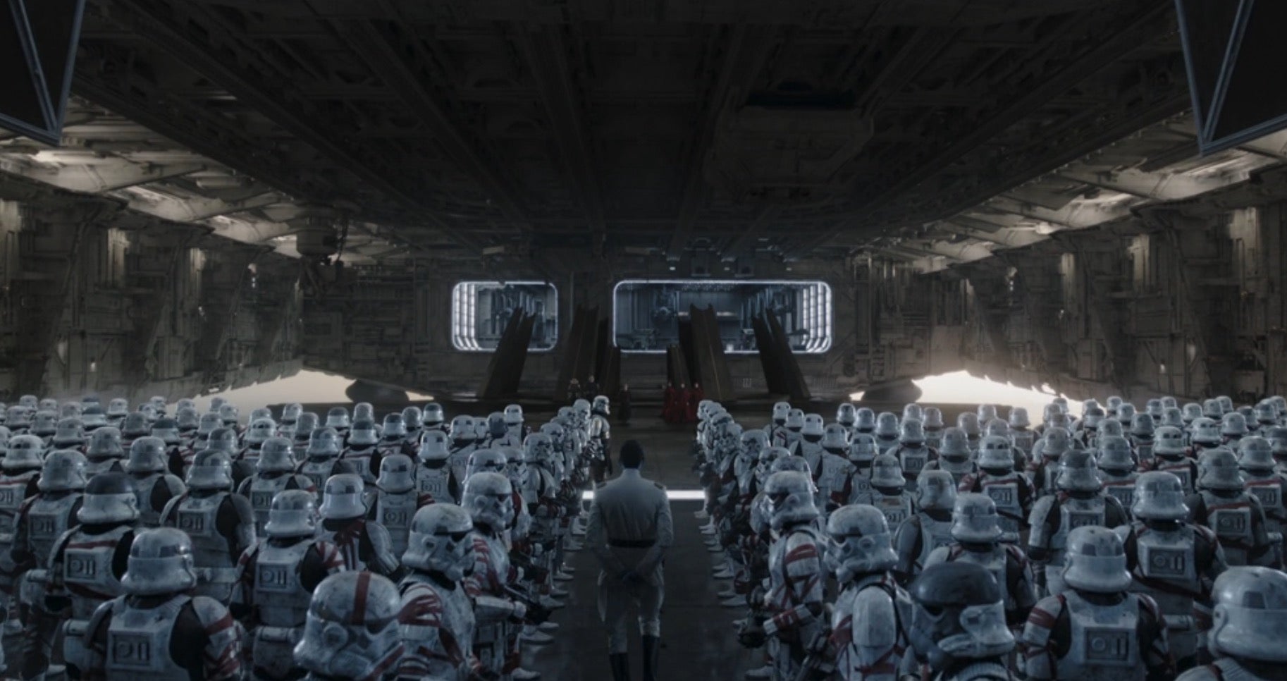 Gran entrada, almirante.