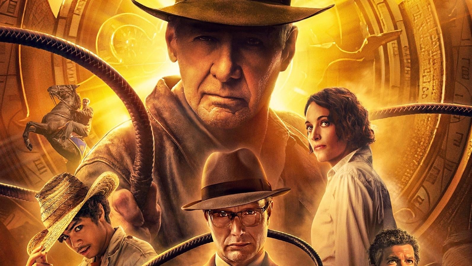 Un recorte de la portada principal del lanzamiento de Blu-ray para Indiana Jones y la esfera del destino.