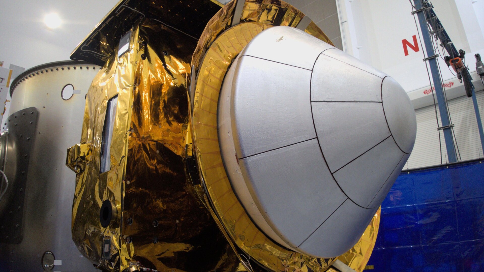 La cápsula de fabricación en el espacio de varda.