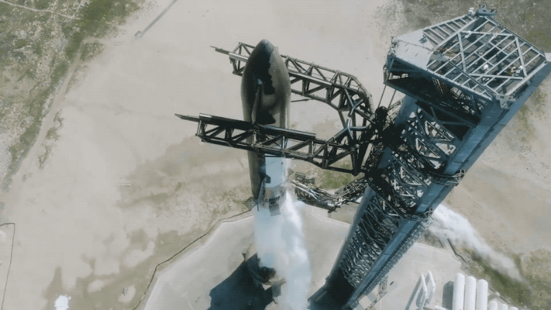 Gif: SpaceX/Gizmodo