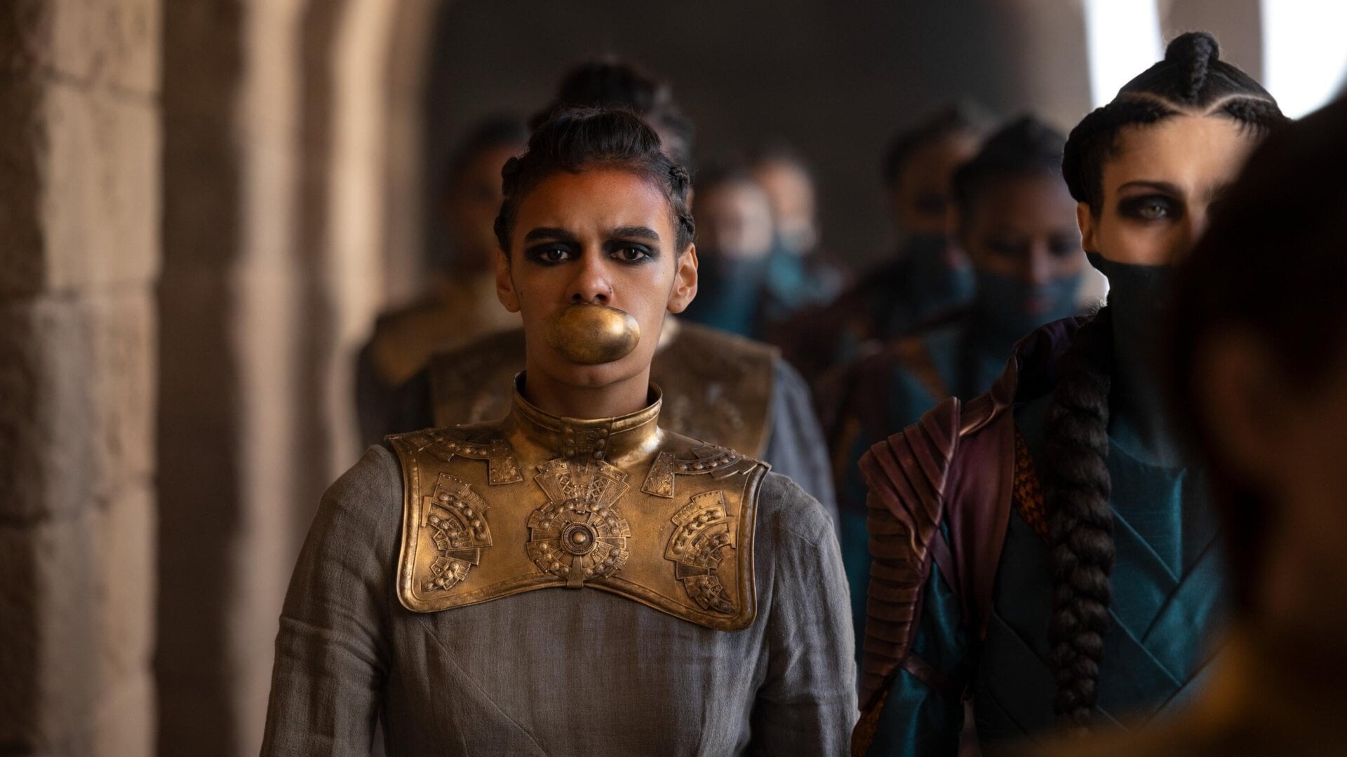 Egwene al’Vere (Madeleine Madden) tuvo una segunda temporada infernal.