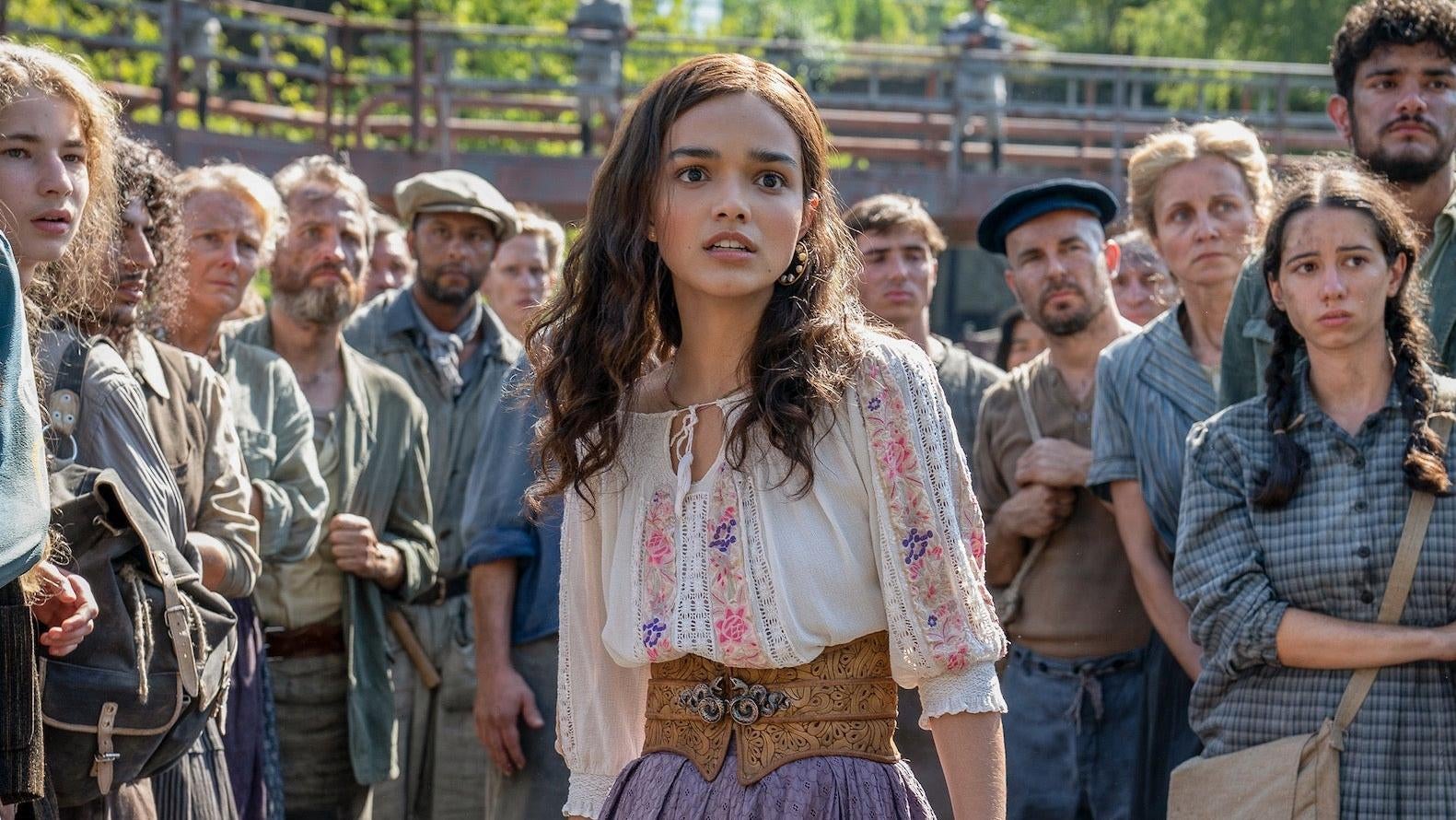 Lucy Gray en el Distrito 12.